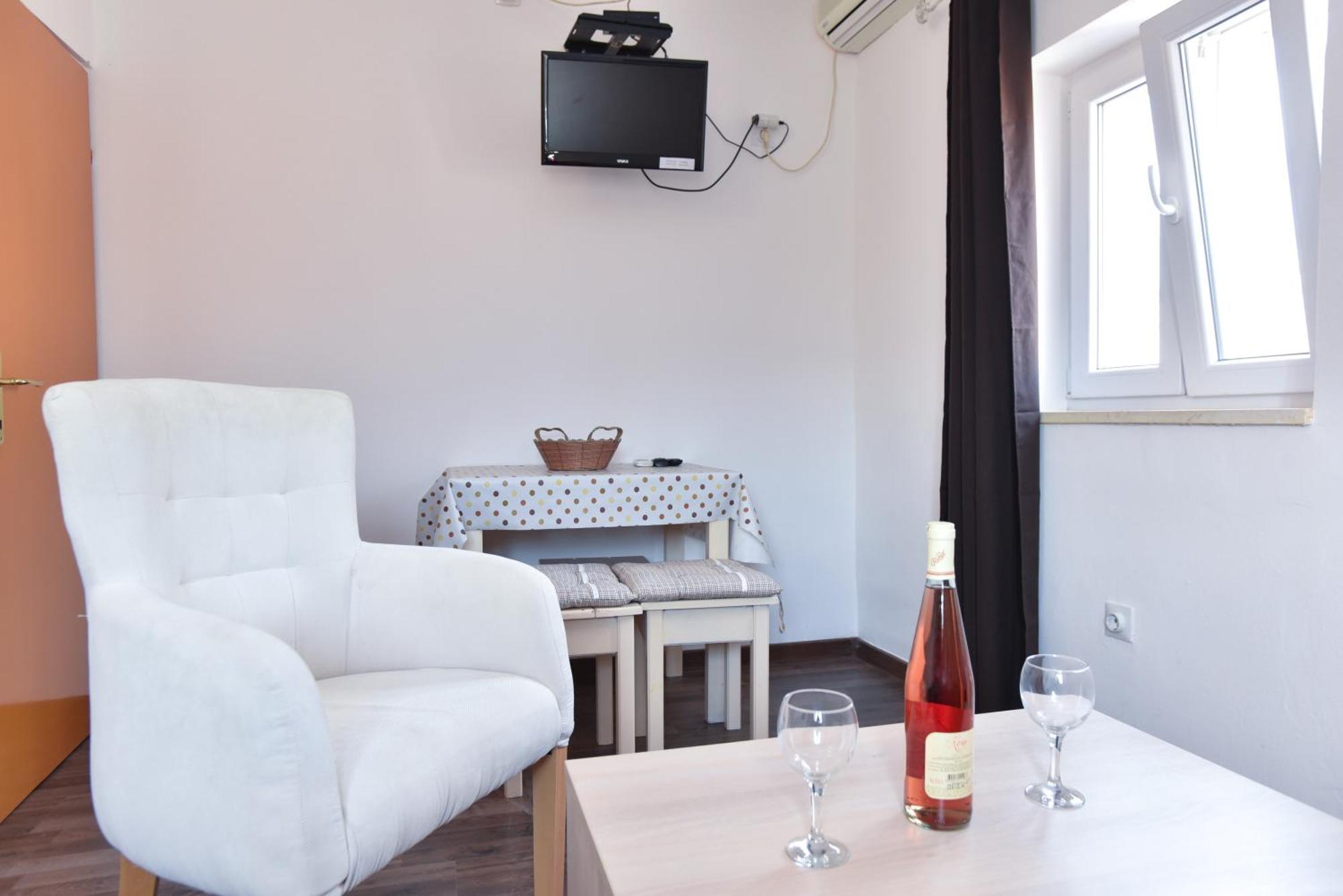 Royal Garden Apartments & Gastronomy Budva Exterior photo