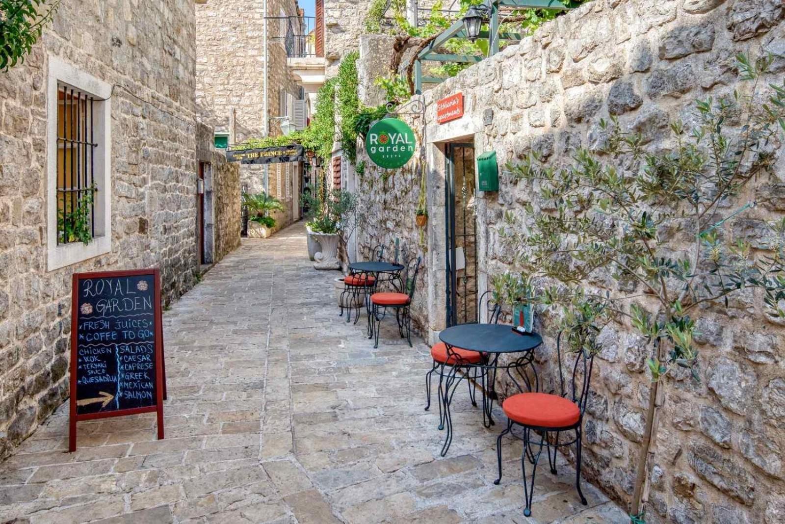 Royal Garden Apartments & Gastronomy Budva Exterior photo